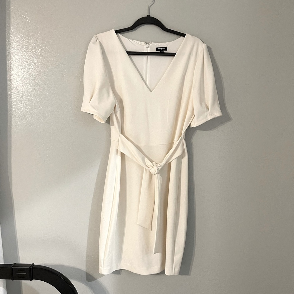 Express dress white size large